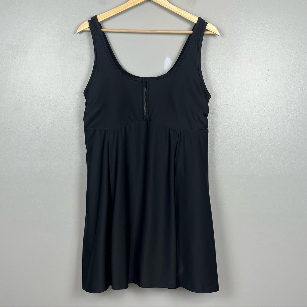 Torrid black mesh lined 1 piece skort  athletic swim dress, size 1X.